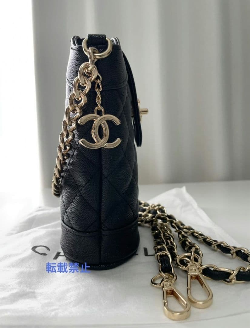 シャネル ノベルティ チェーンショルダー