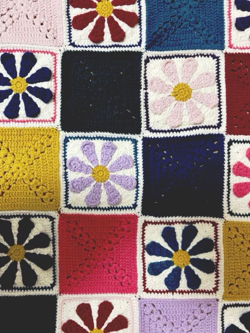 【ハンドメイド】北欧風 立体フラワーモチーフ ブランケット／マルチマット