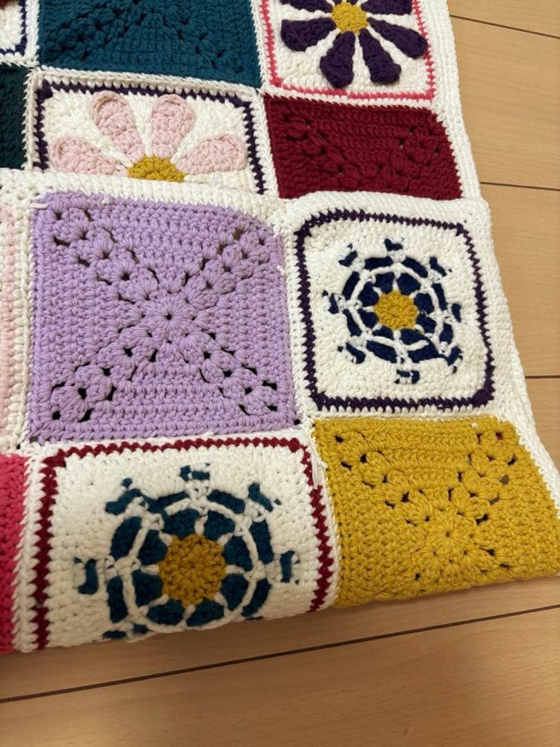 【ハンドメイド】北欧風 立体フラワーモチーフ ブランケット／マルチマット