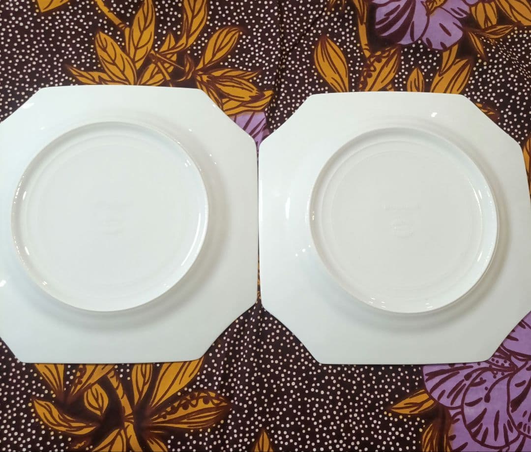 ベルナルド　BERNARDAUD　ルーブル　角皿　23.5cm