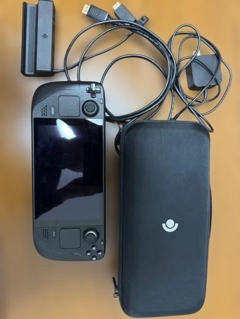Steam Deck 256GB LCD 純正ドック・純正ケース付き 動作確認済