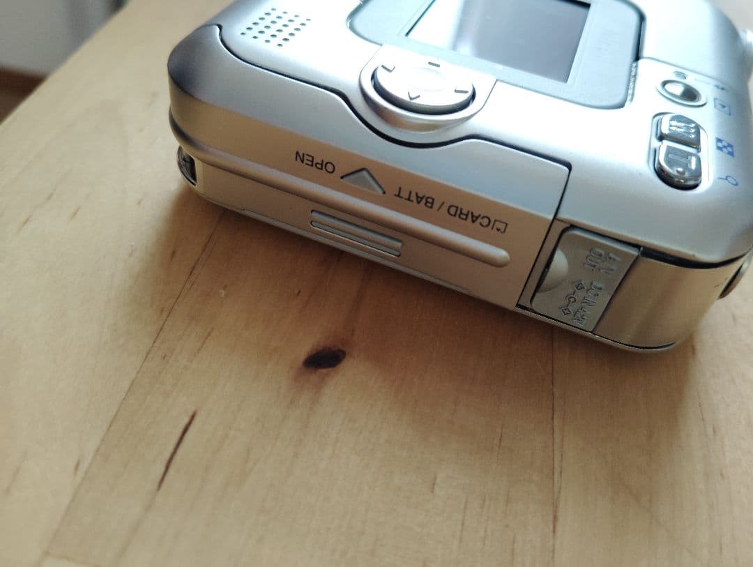 Nikon COOLPIX SQ シルバー