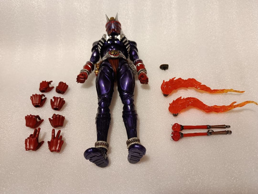 S.H.Figuarts　真骨彫製法 仮面ライダー響鬼