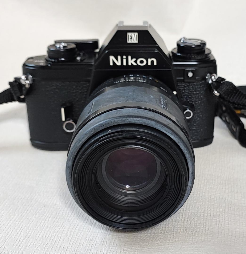 Nikon EM レンズ２本付き　動作品　フィルムカメラ