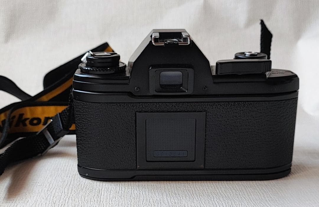 Nikon EM レンズ２本付き　動作品　フィルムカメラ