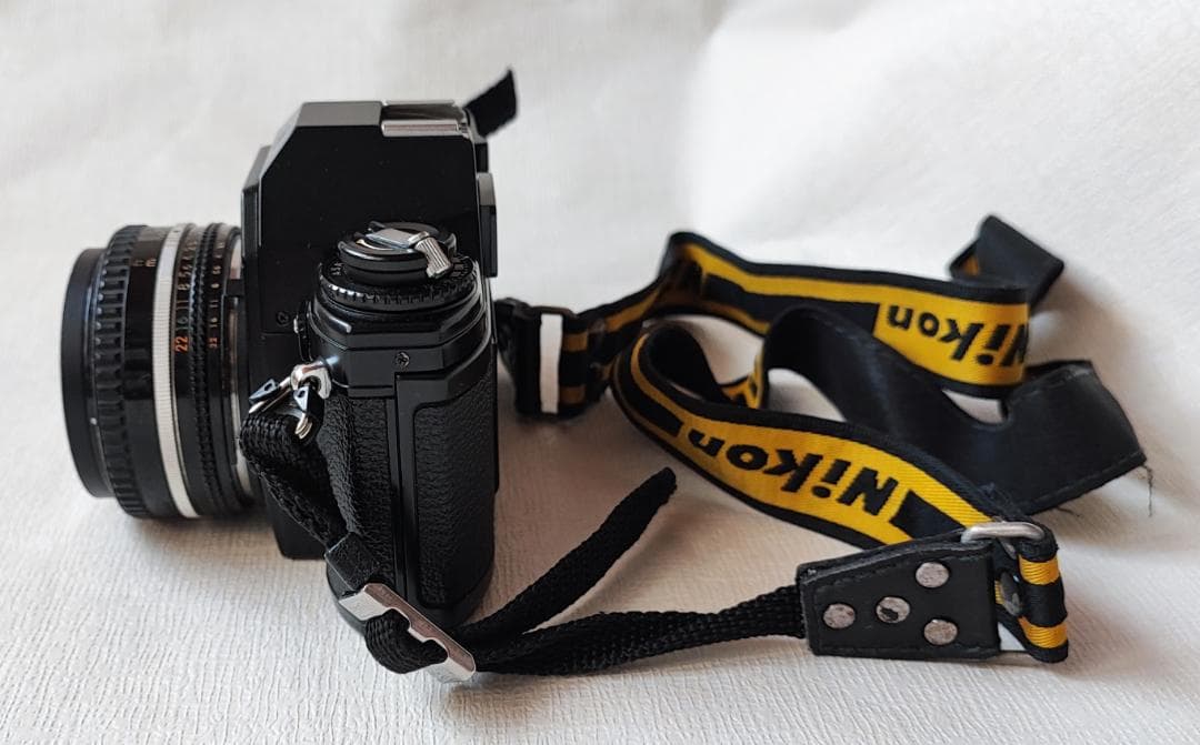 Nikon EM レンズ２本付き　動作品　フィルムカメラ