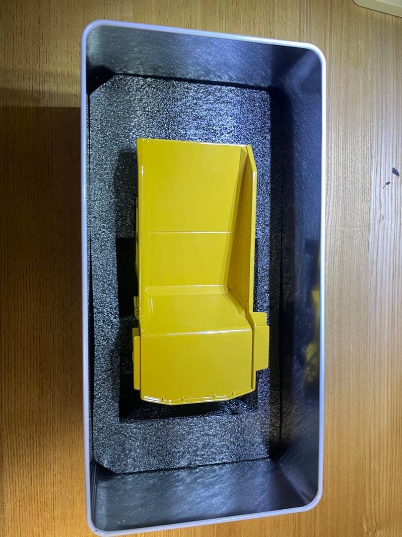 キャタピラー　CAT 775 OFF-HIGHWAY TRUCK