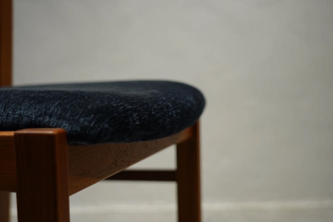 チーク材　ビンテージチェア　良好　北欧　椅子