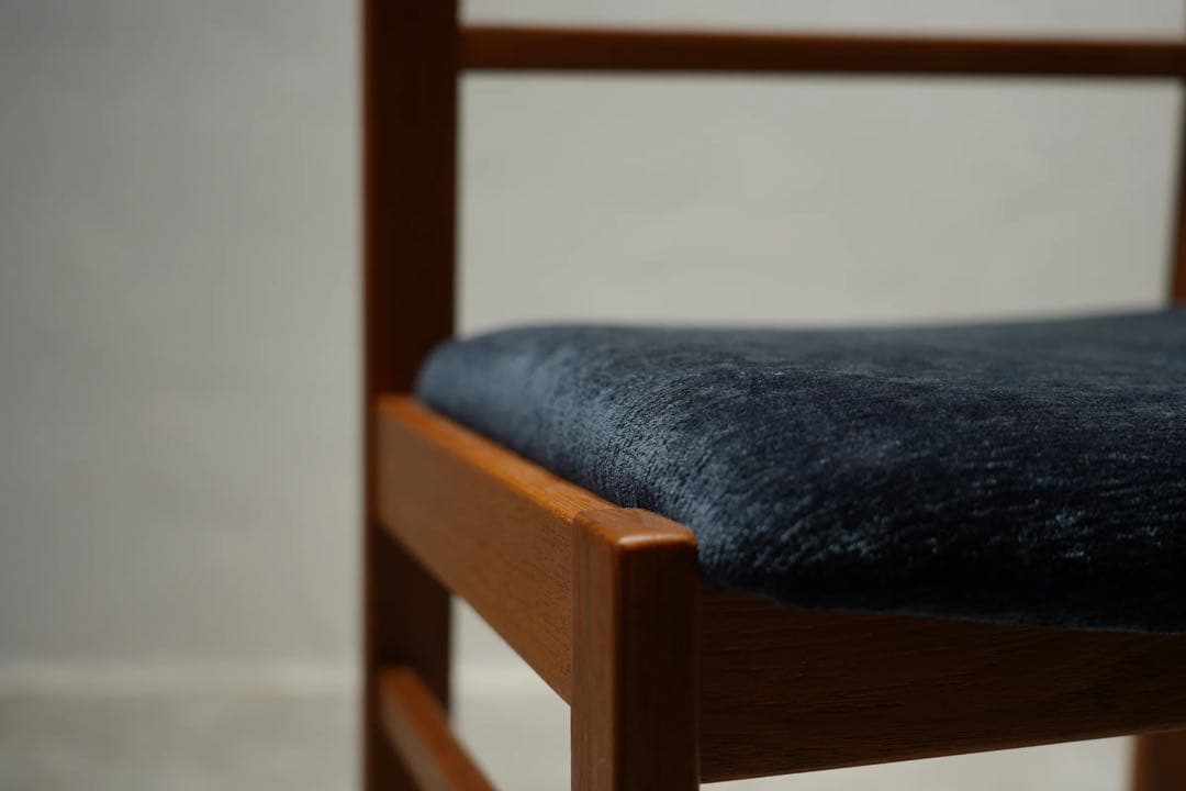 チーク材　ビンテージチェア　良好　北欧　椅子