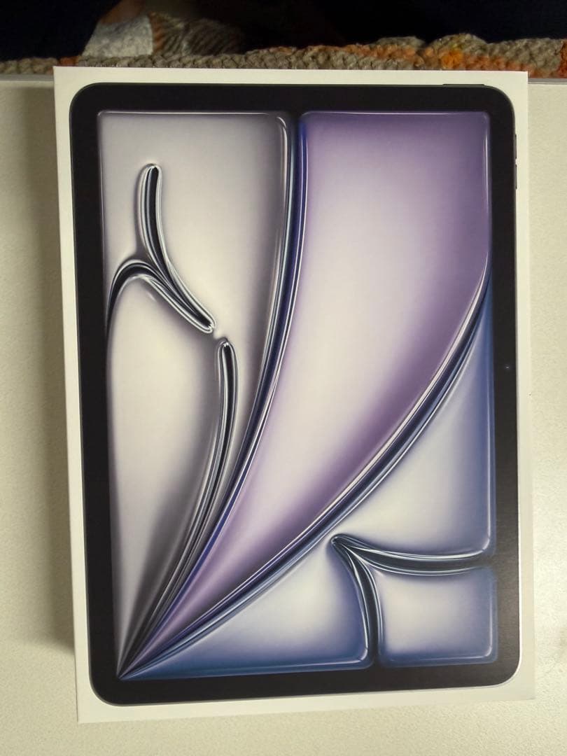 Apple iPad Air 11インチ M3スペースグレー 純正カバー付き