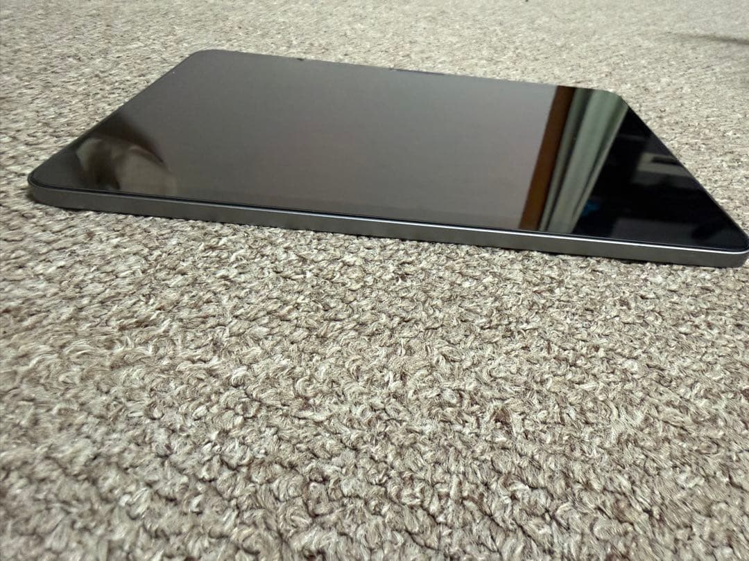 Apple iPad Air 11インチ M3スペースグレー 純正カバー付き