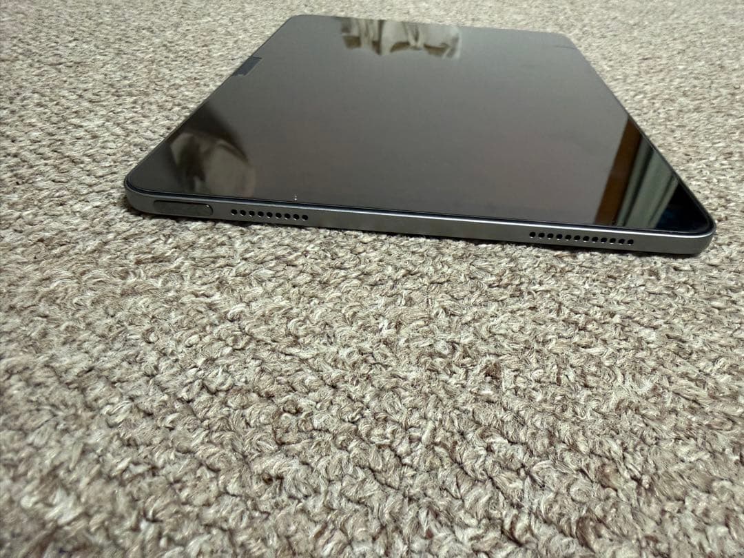 Apple iPad Air 11インチ M3スペースグレー 純正カバー付き