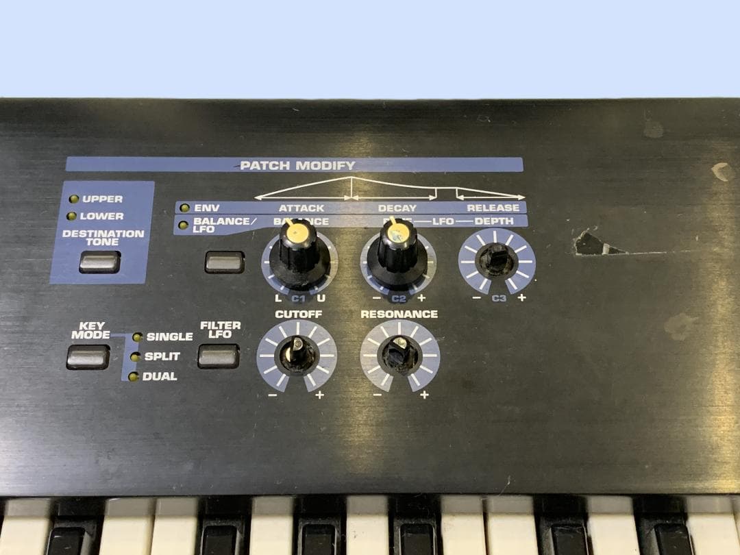 S0162 Roland JUNO-D キーボード シンセサイザー