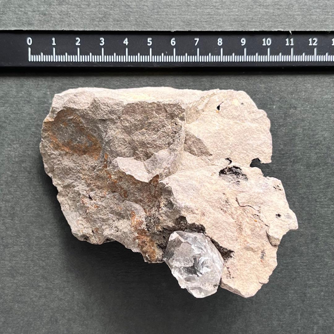 天然石　原石　ハーキマーダイヤモンド　母岩付き　339g パワーストーン