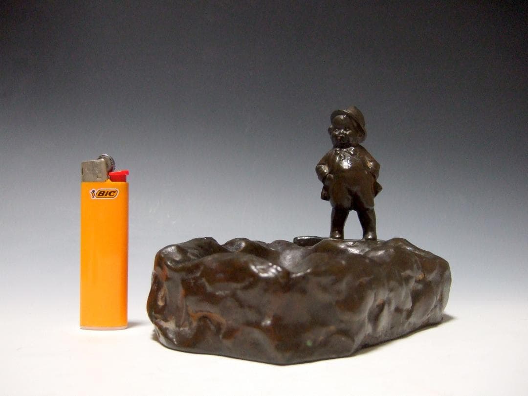 ブロンズ 銅製 灰皿 人形 在銘 / アクセサリー置き 小物置き