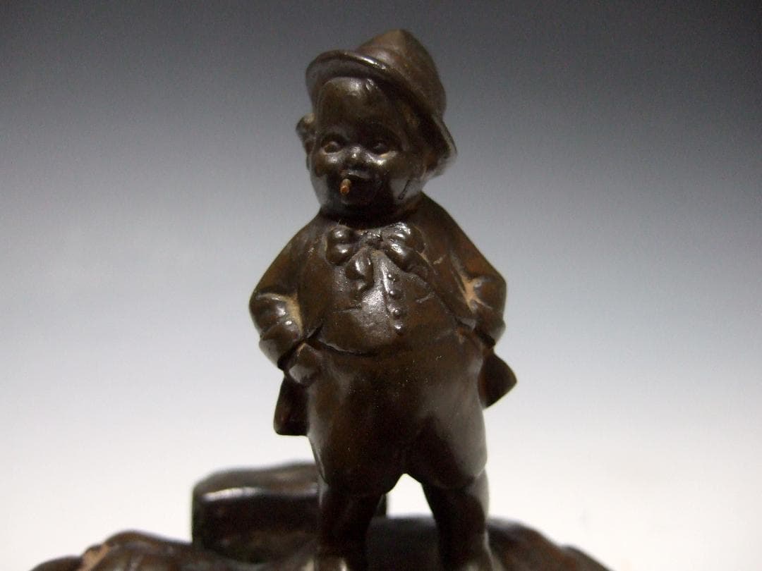 ブロンズ 銅製 灰皿 人形 在銘 / アクセサリー置き 小物置き