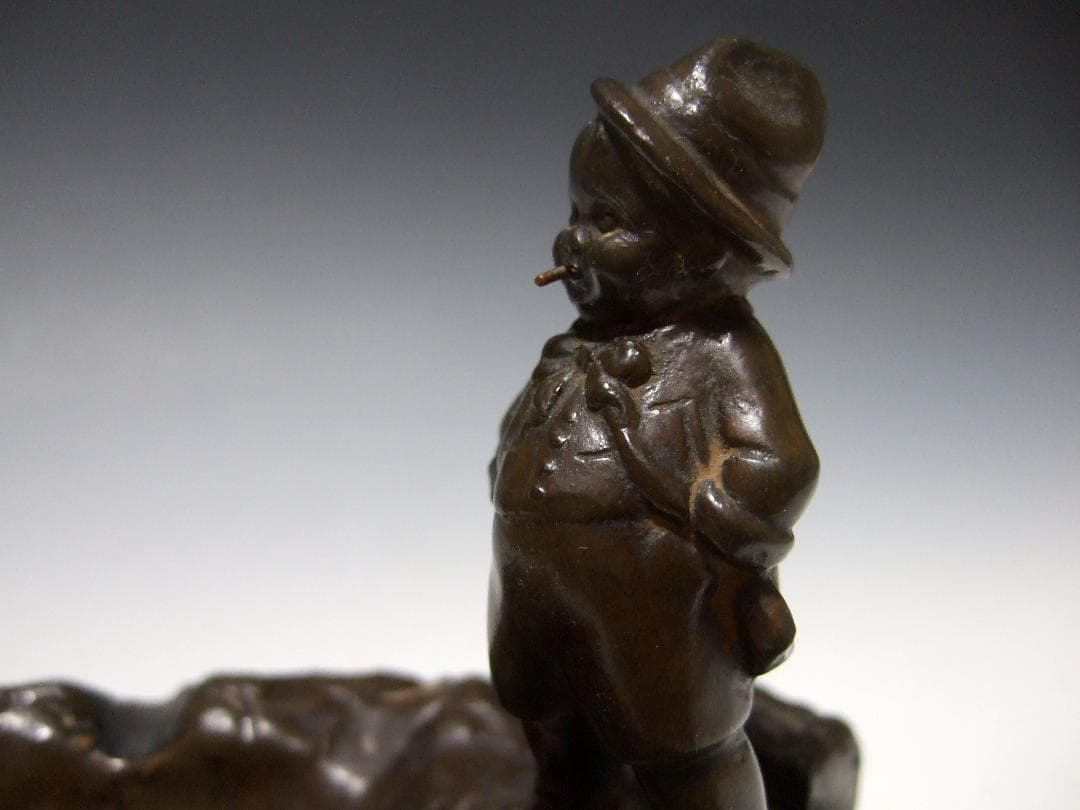 ブロンズ 銅製 灰皿 人形 在銘 / アクセサリー置き 小物置き