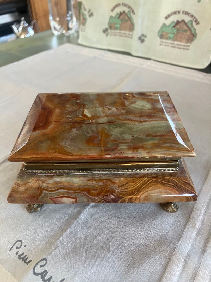 セール オニキス、真鍮製 ジュエリーボックス 小物入れビンテージ