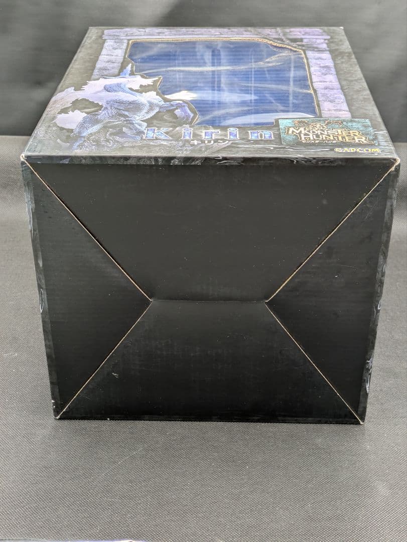 初版　キリン　フィギュア　未開封　モンハン　クリエイターズモデル　cfb