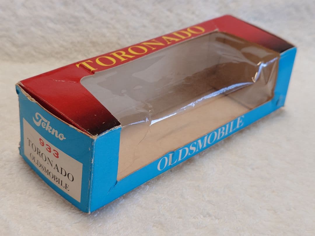 ミニカー TEKNO 933 TORONADO OLDSMOBILE