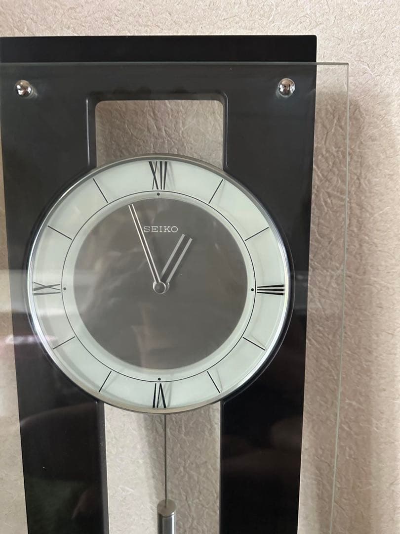 SEIKO モダン掛け時計 ガラス・金属