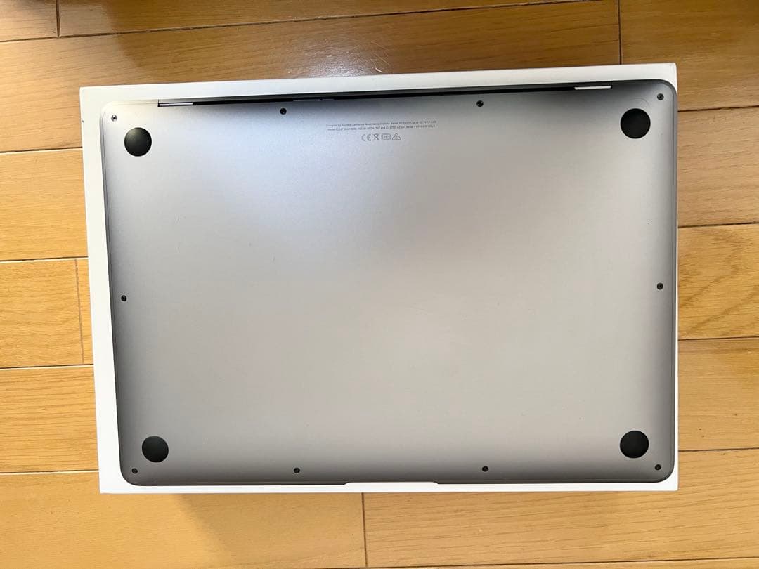 M1チップ Macbook Air 2020 メモリ8gb SSD512gb