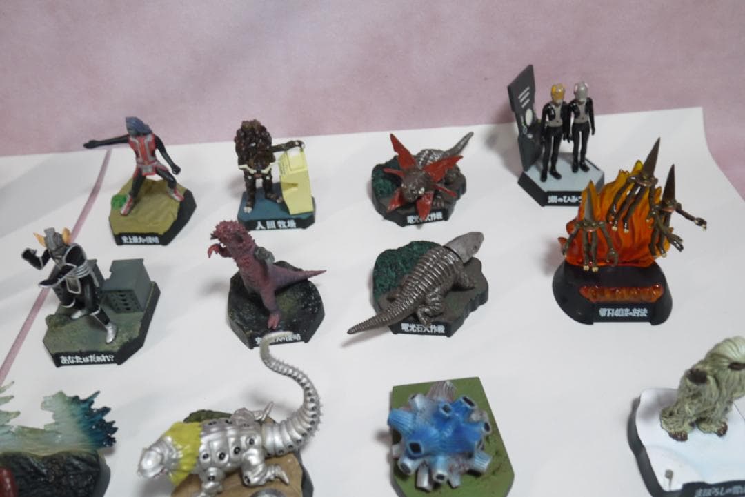 ウルトラ怪獣名鑑　39個セット