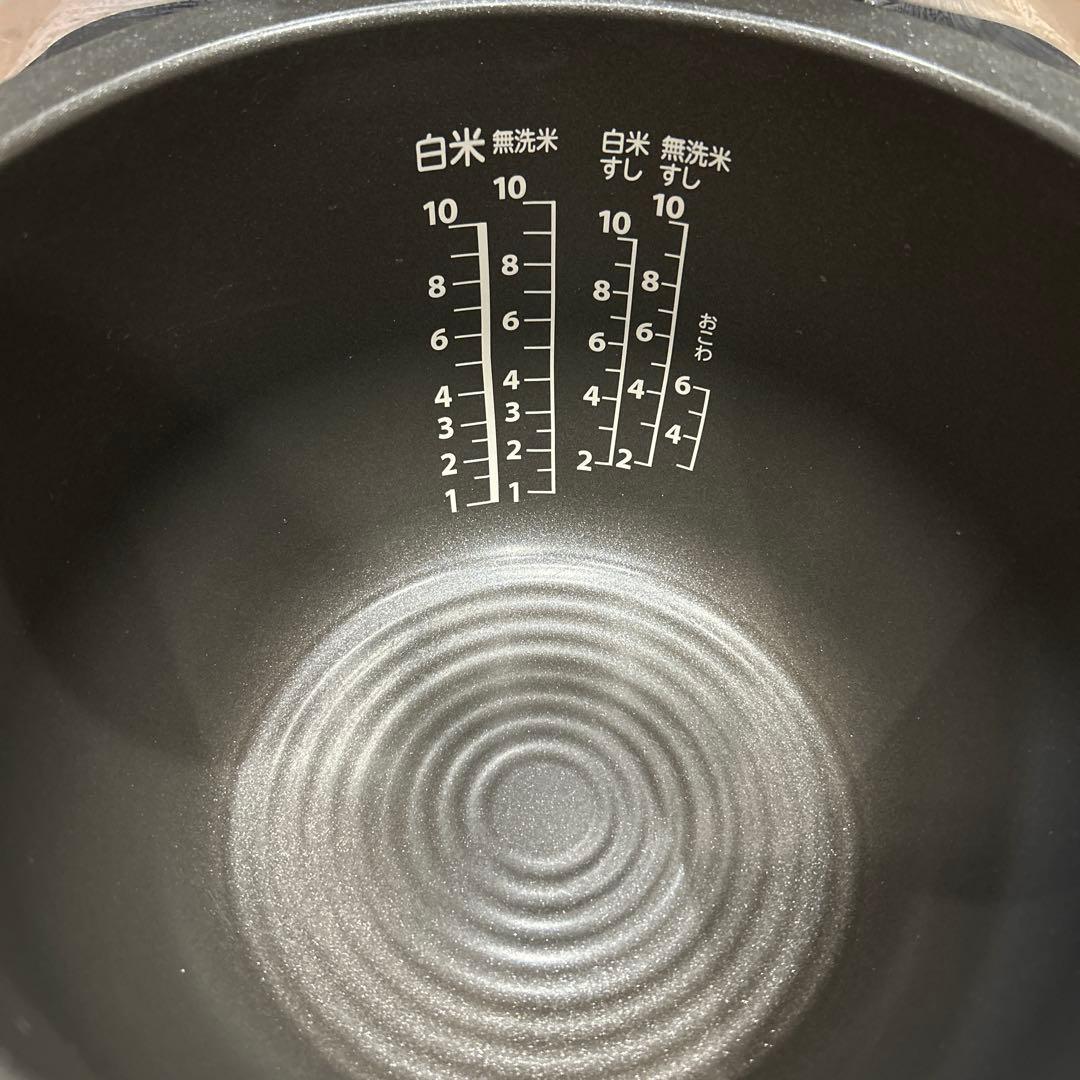 TOSHIBA 東芝　真空圧力IH 炊飯器 RC-18VSV-W 炎匠炊き　一升