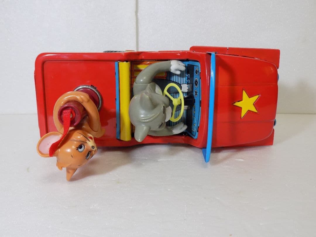 ブリキモダントーイ電動【TOM and JERRY COMIC CAR】動作品