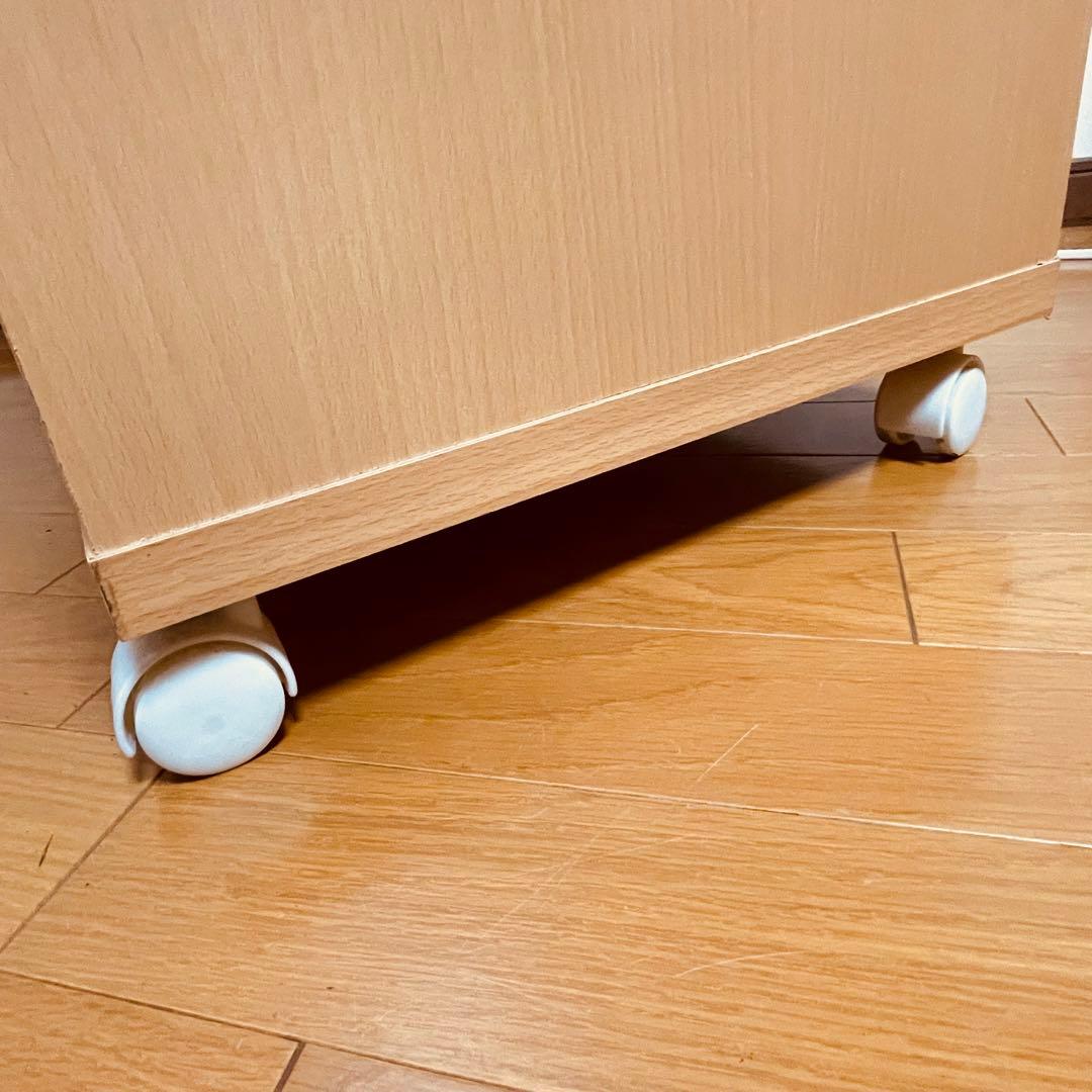 木製ナチュラル 3段チェスト　キャスター付き　傷あり