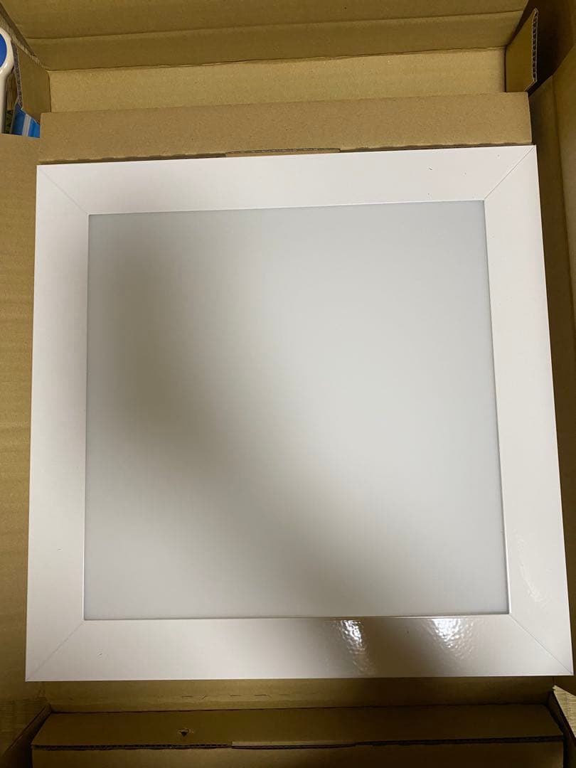 TOSHIBA LEDパネルライト LEEM-P-40251N-LD9 1台