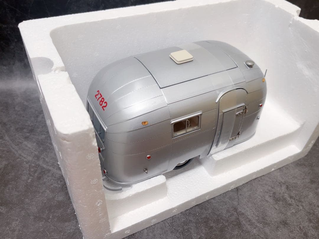 1/18 エアストリーム トレーラー キャンピングカー