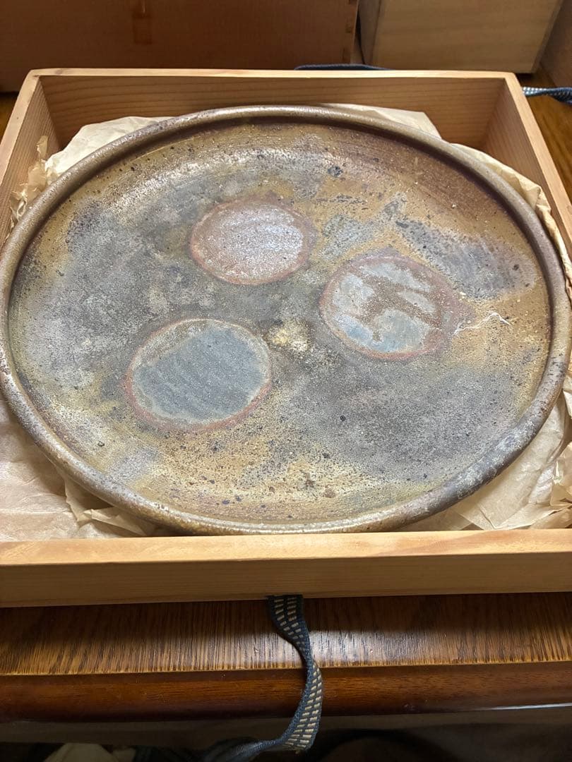 備前焼　皿　木箱付き 直径約30cm