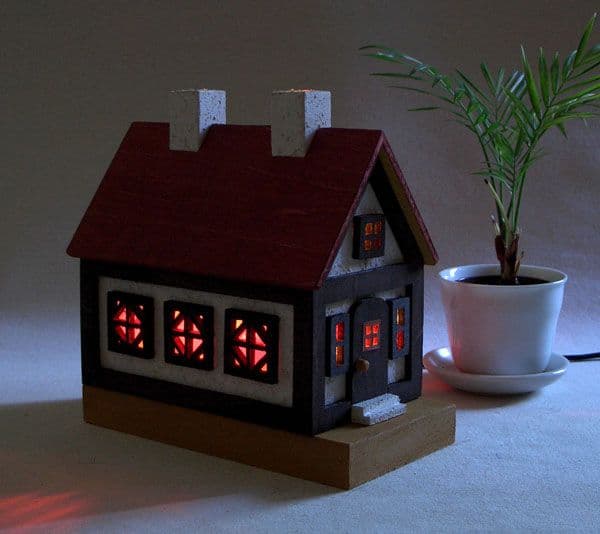 木とステンドグラス家のランプ★nh2★赤い屋根