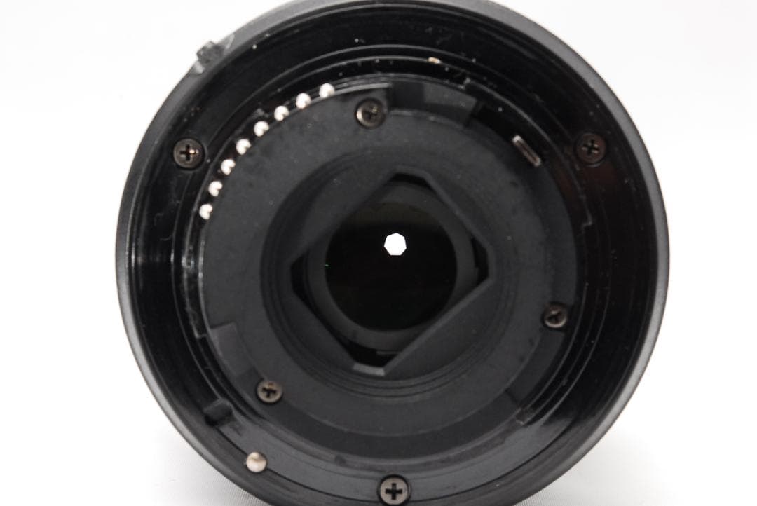 【美品】ニコン Nikon D5600 VR レンズキット S数2765枚