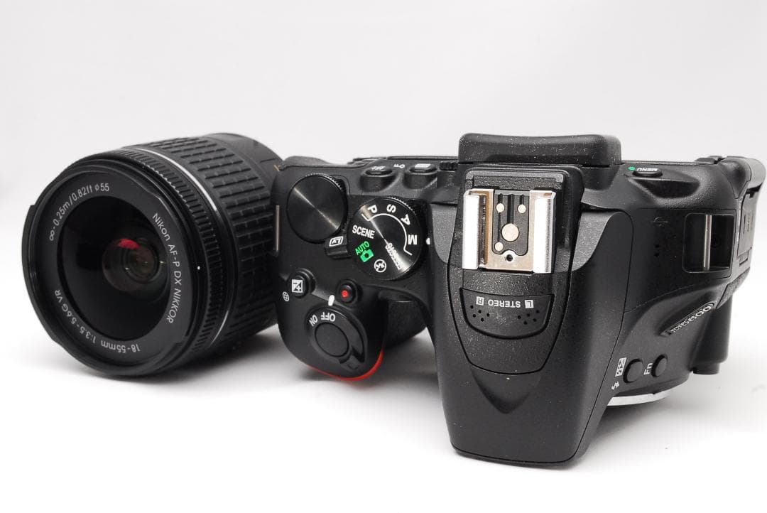 【美品】ニコン Nikon D5600 VR レンズキット S数2765枚