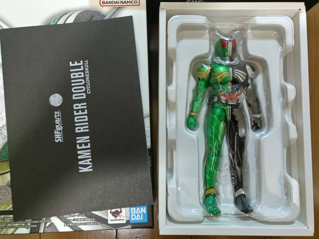 か*く様 S.H.Figuarts真骨彫製法仮面ライダーWサイクロンスカルハード