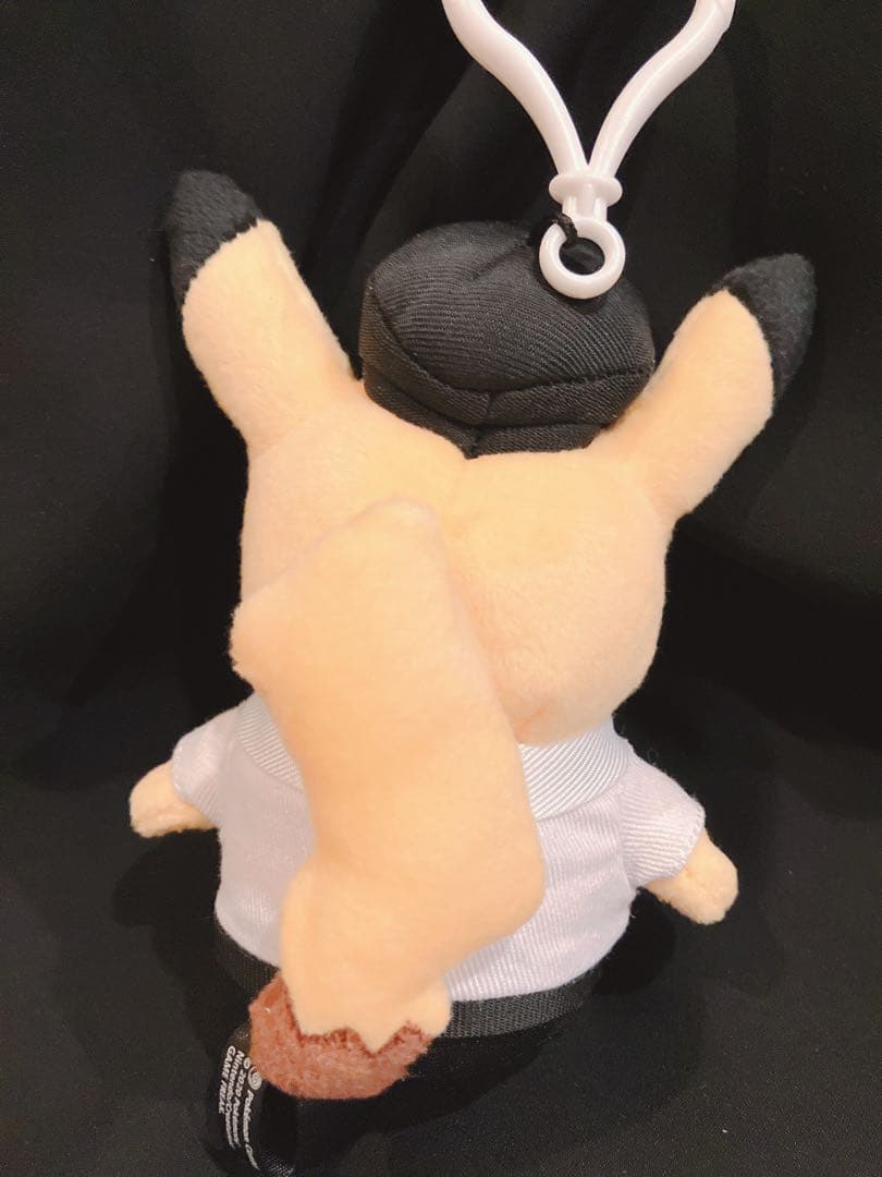 【新品】シンガポール限定　ポケモン　ピカチュウ　バッグチャーム