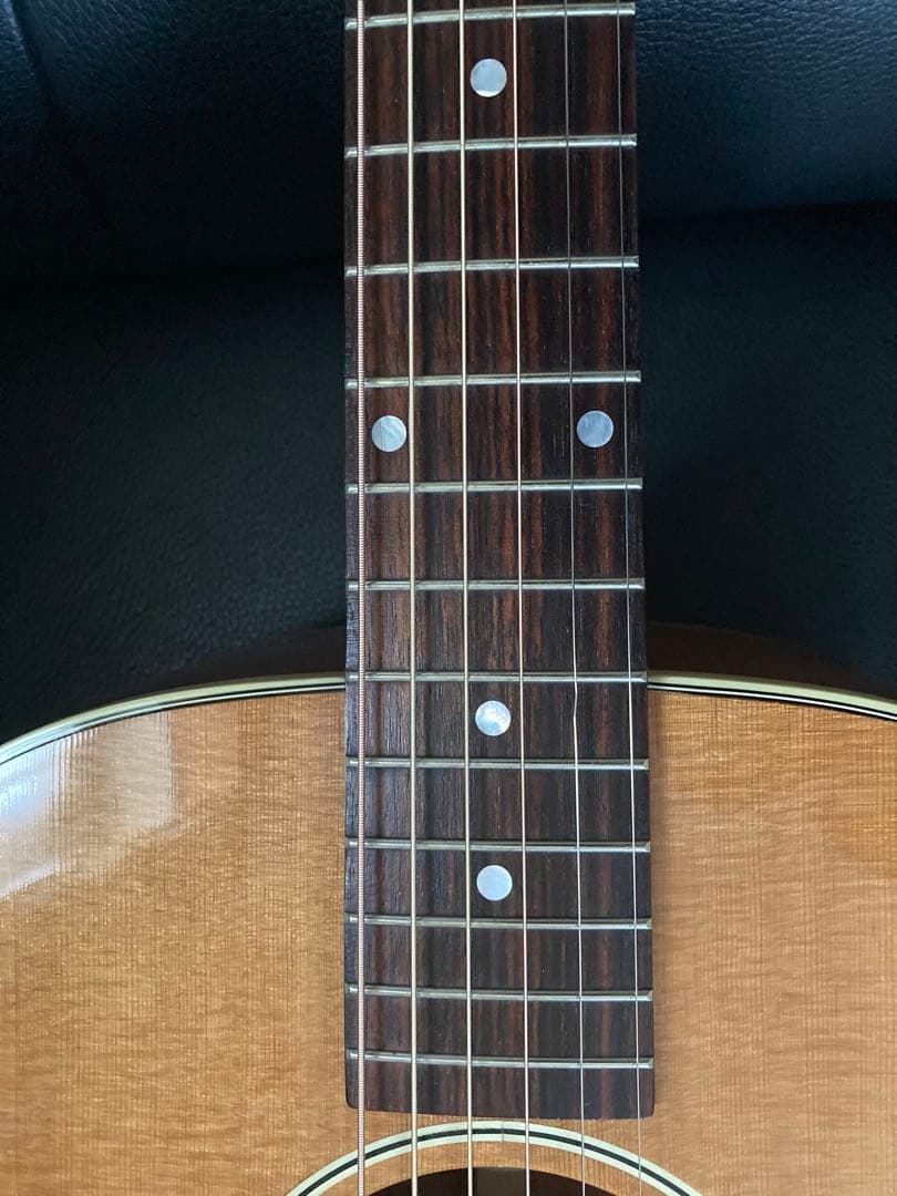 Gibson J-35 2013年 マンスリーリミテッドモデル