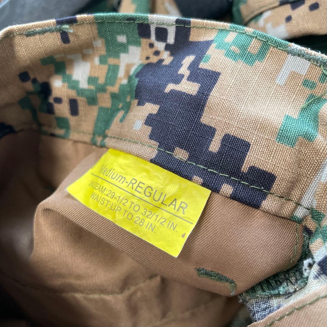 迷彩服セット（カモフラージュ）　中国　人民解放軍　帽子付き　サバゲー　林地迷彩