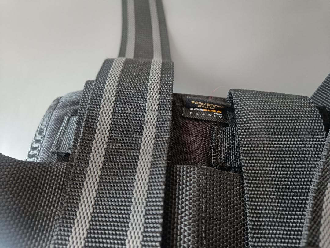 【未使用】FLYYE マガジンポーチ