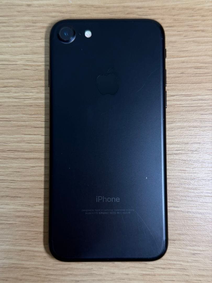 iPhone7 ブラック　SIMフリー 32GB