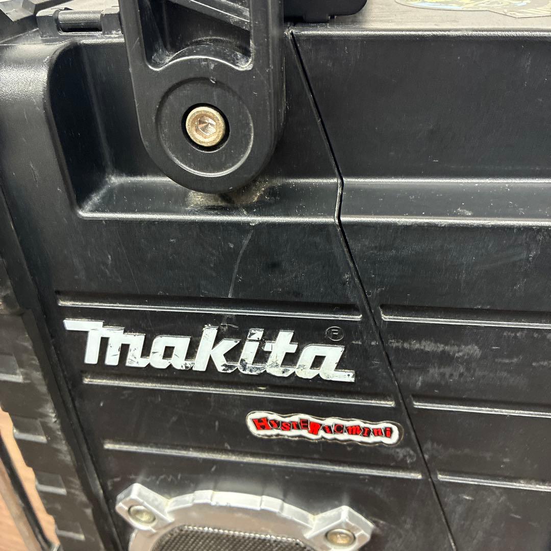 マキタ 充電式ラジオMR103 黒 アダプタ(新品)付き 動作問題なし 傷多め