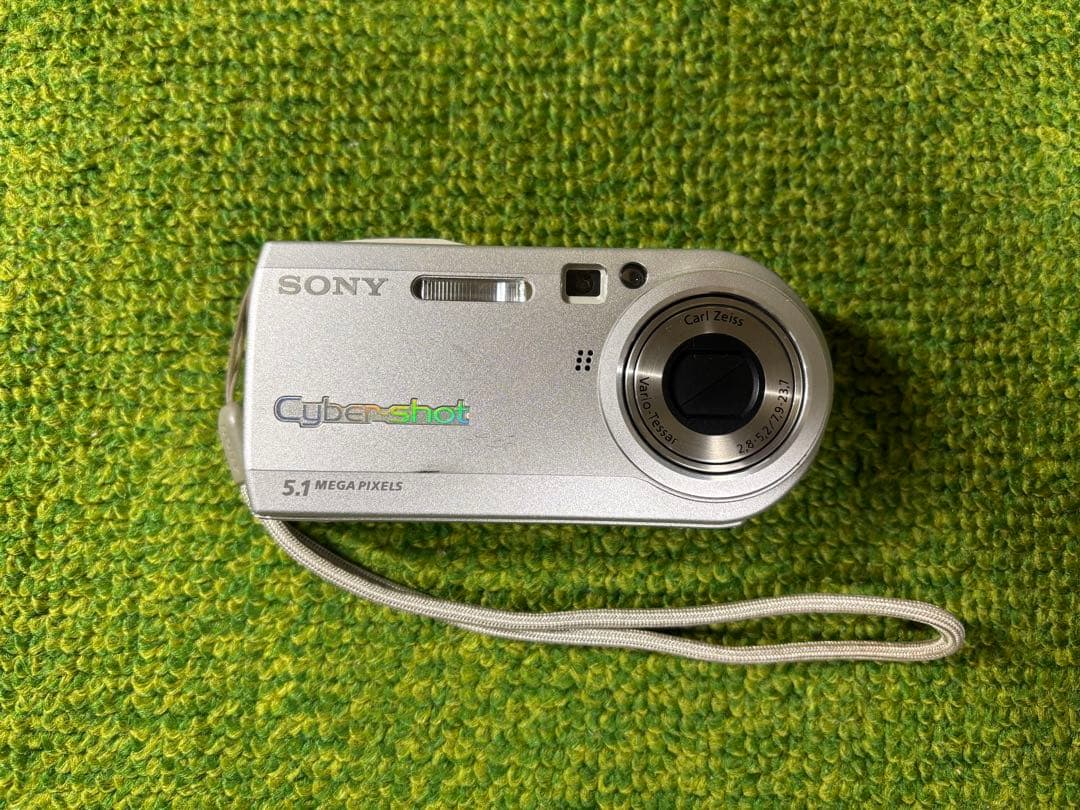 デジタルカメラ SONY Cyber-shot DSC-P100