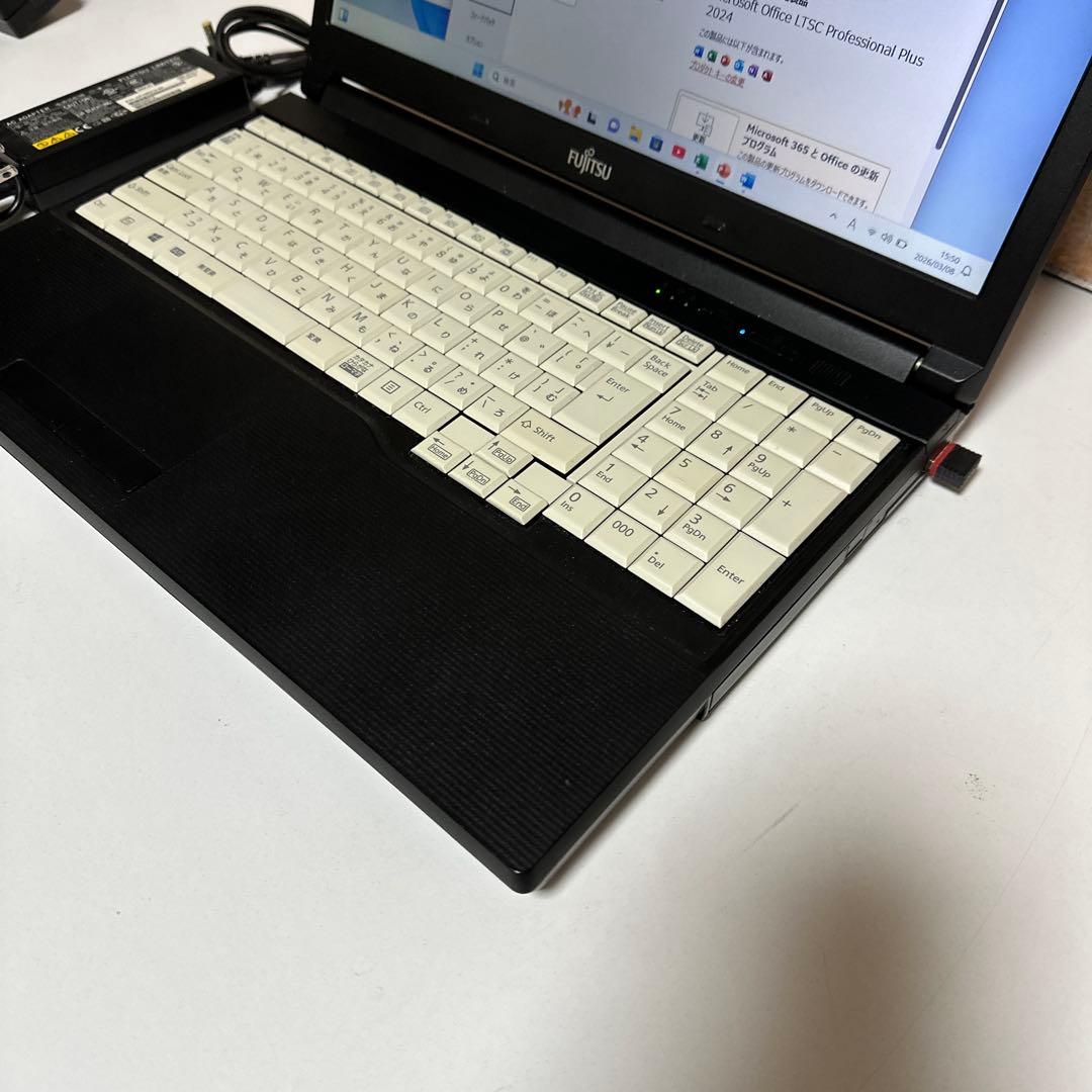 富士通ノート PC 高速起動SSD Windows11 オフィス付き