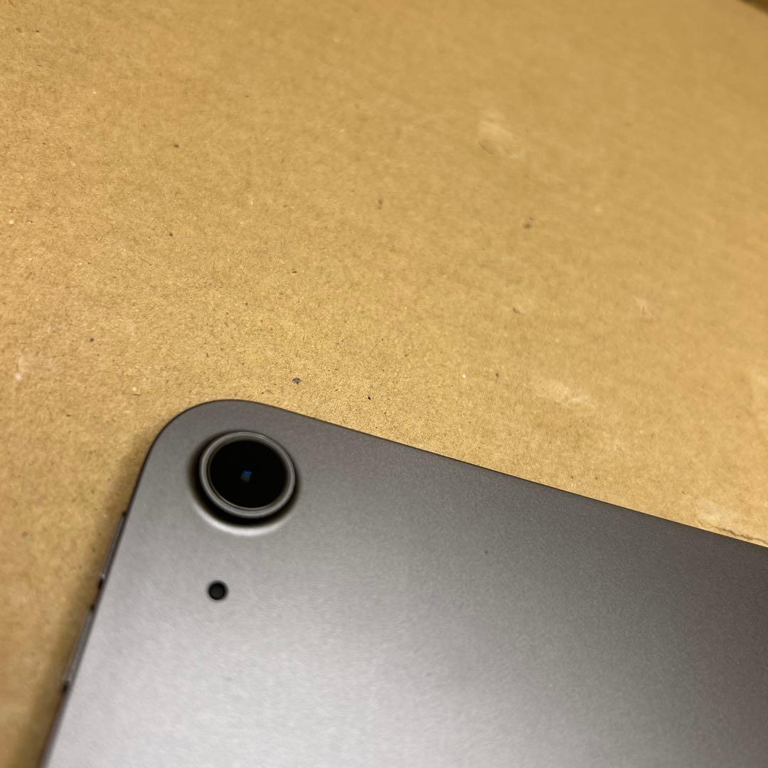 訳あり　Apple iPad Air (第５世代) Wi-Fi 64GB グレイ