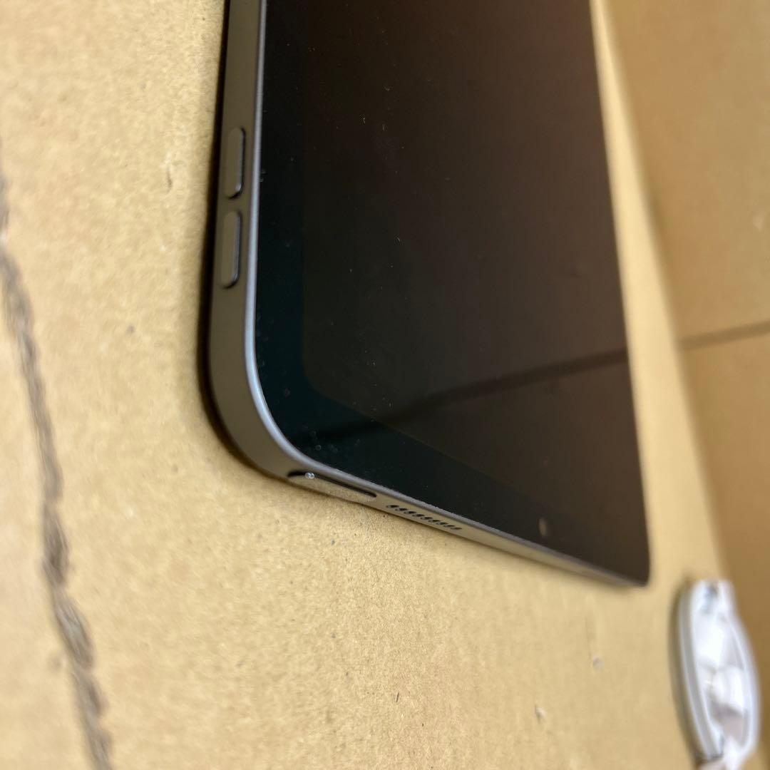 訳あり　Apple iPad Air (第５世代) Wi-Fi 64GB グレイ