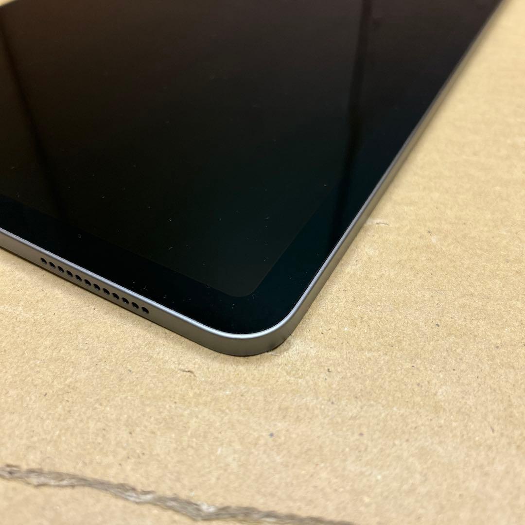 訳あり　Apple iPad Air (第５世代) Wi-Fi 64GB グレイ