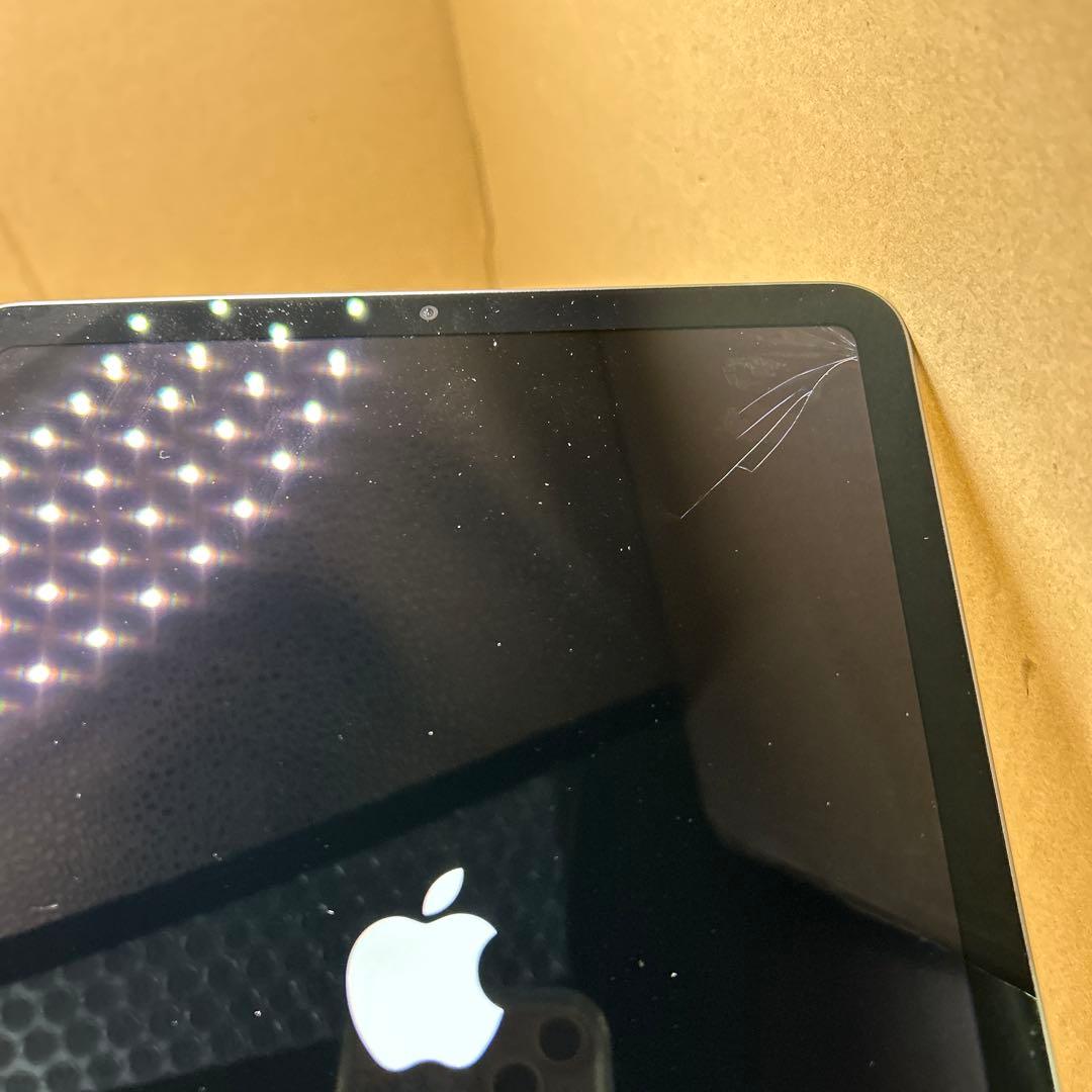 訳あり　Apple iPad Air (第５世代) Wi-Fi 64GB グレイ