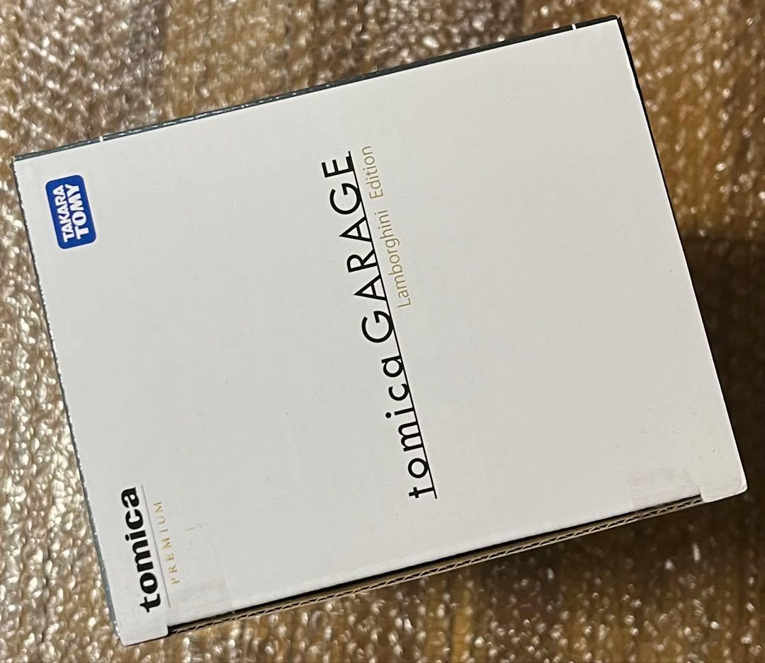 トミカプレミアム ガレージ ランボルギーニ tomica GARAGE